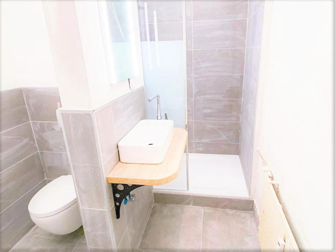 Alte Schule Gaestehaus - Fraeulein Apartamento Bitburg